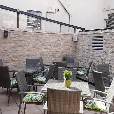 The 'Rafter'S Gastropub 3*